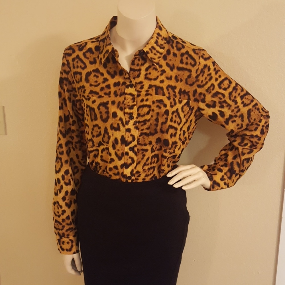 Jones New York cheetah print top